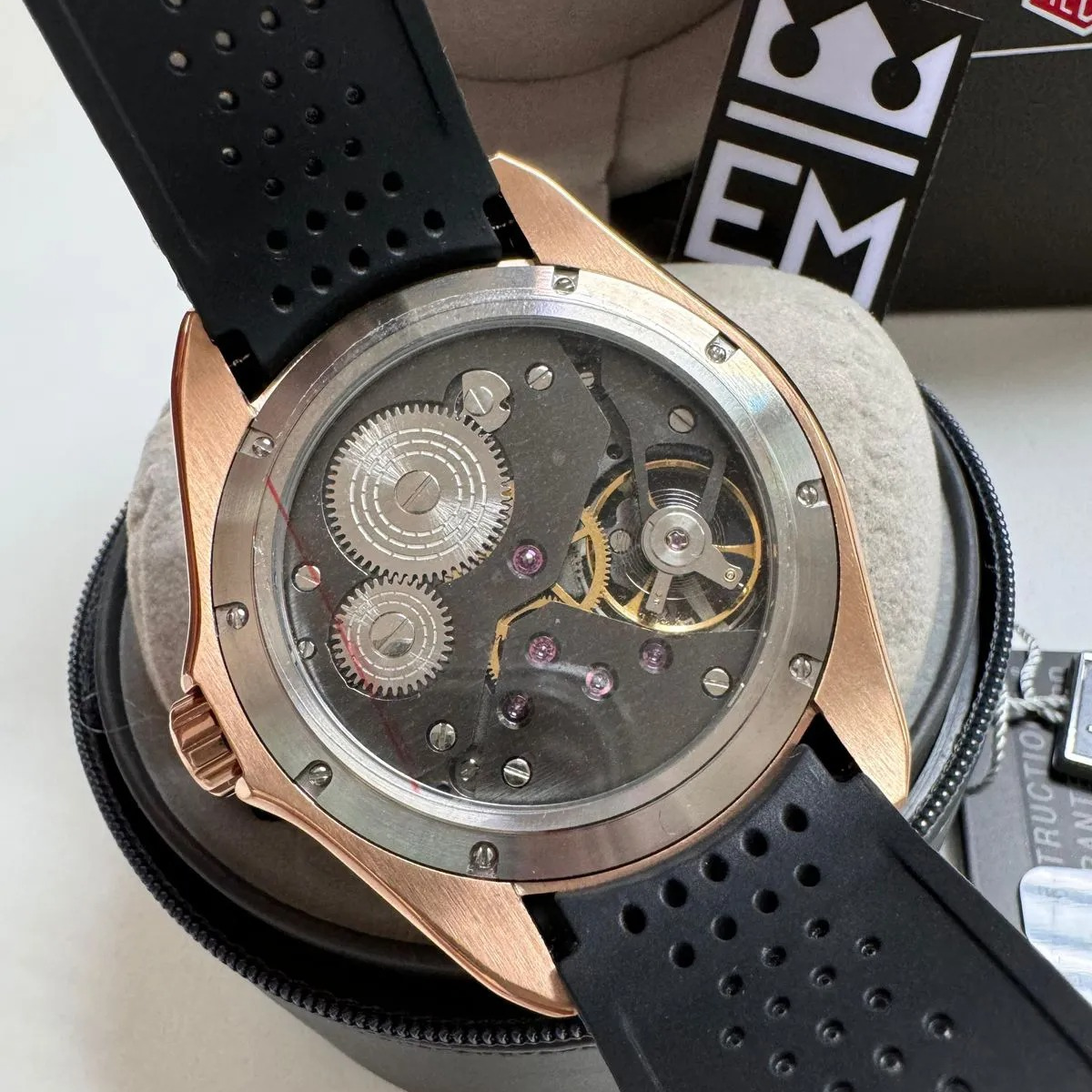 TH Carrera Pendulum Rose Gold – Black Dial