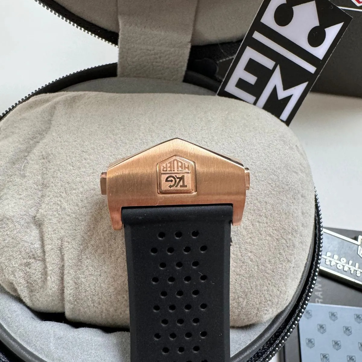 TH Carrera Pendulum Rose Gold – Black Dial